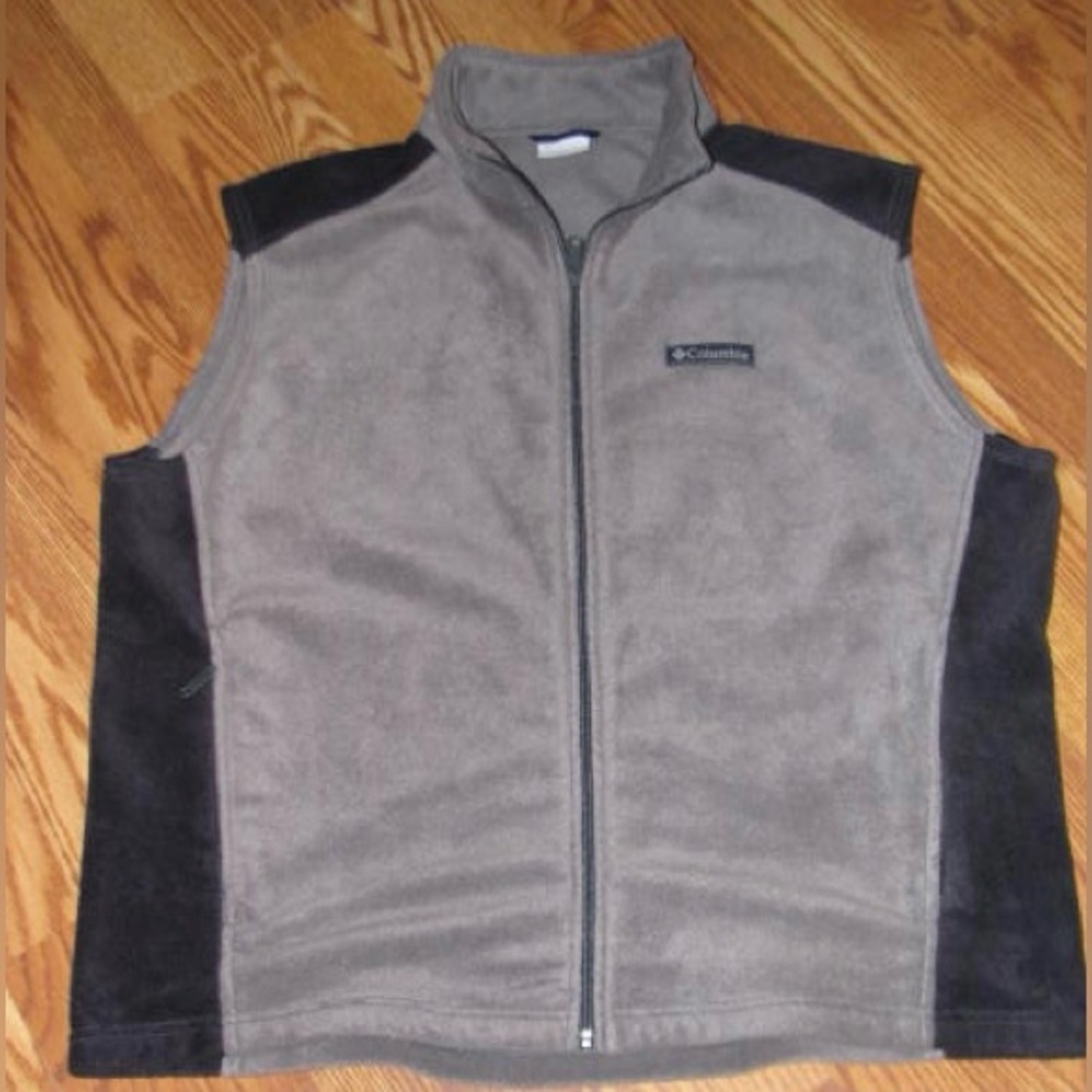 Men’s Columbia Vest Size XL Grey/Black
